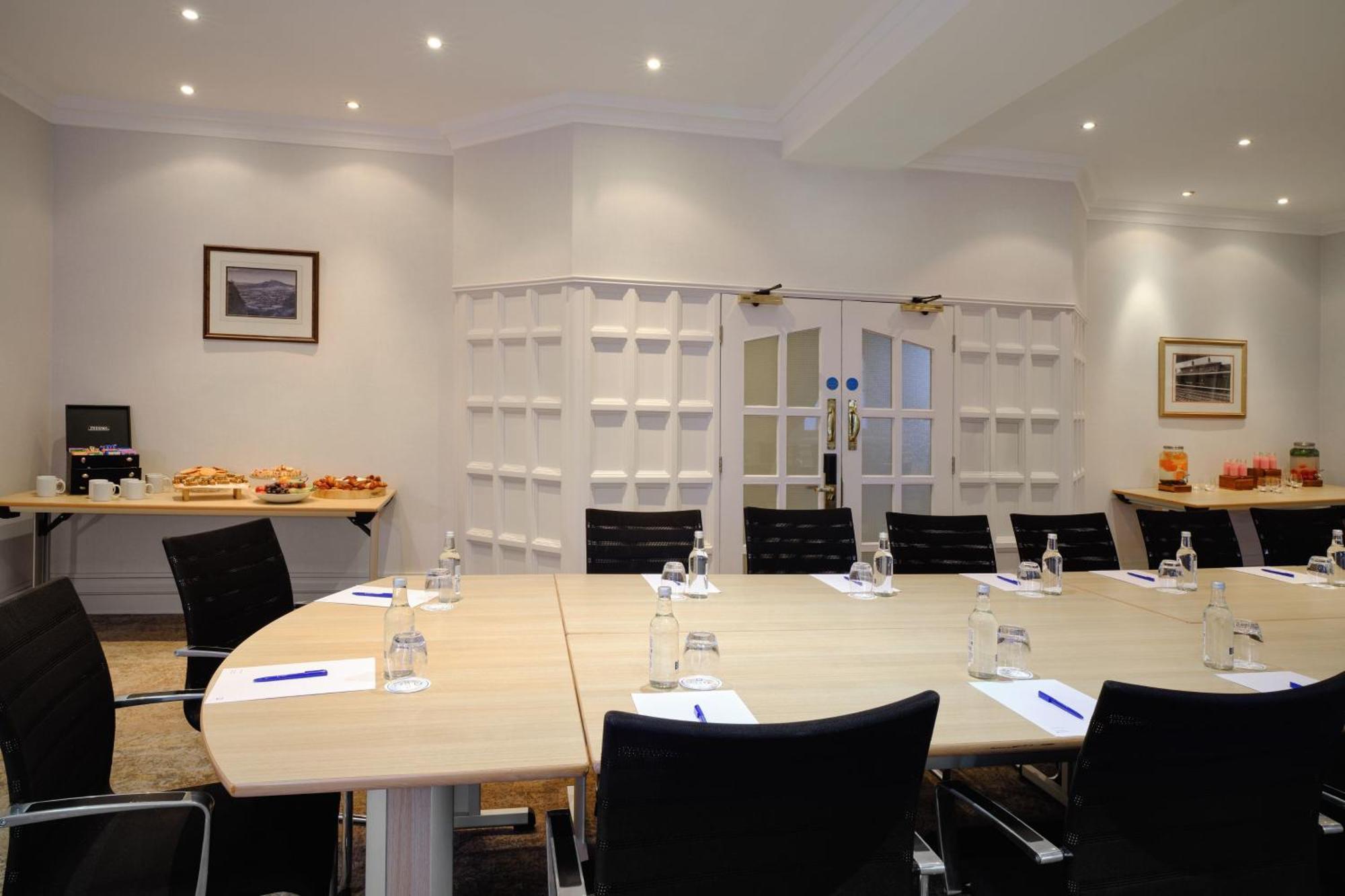 Delta Hotels By Marriott St Pierre Country Club Chepstow Esterno foto