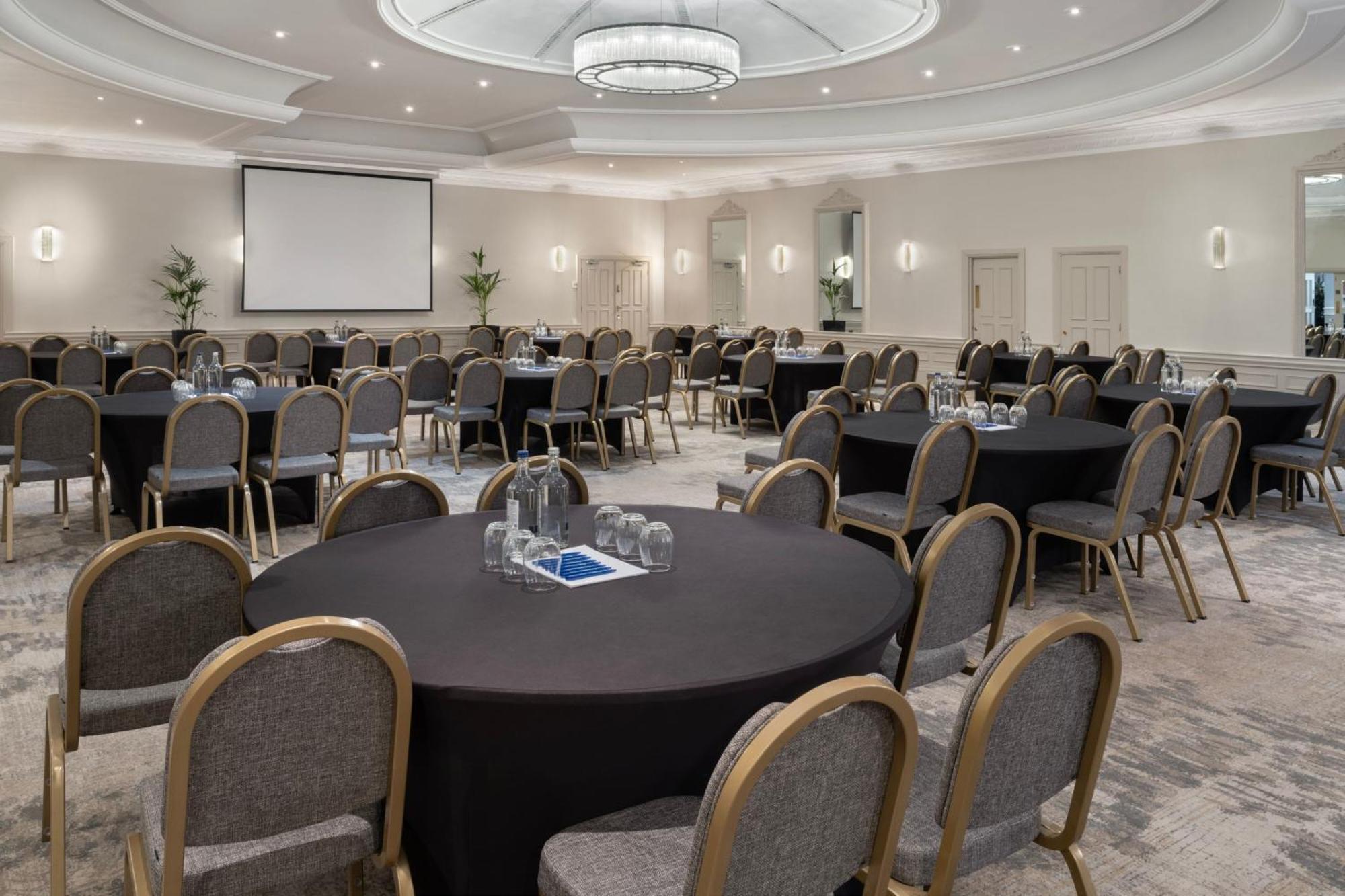 Delta Hotels By Marriott St Pierre Country Club Chepstow Esterno foto